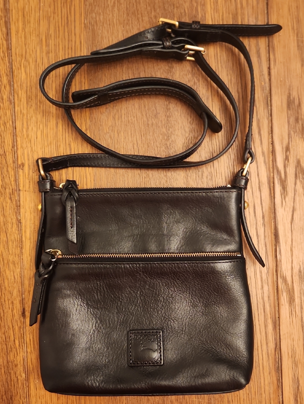 Dooney & Bourke Black Leather Crossbody Circa 2001 Amazing Condition!!
